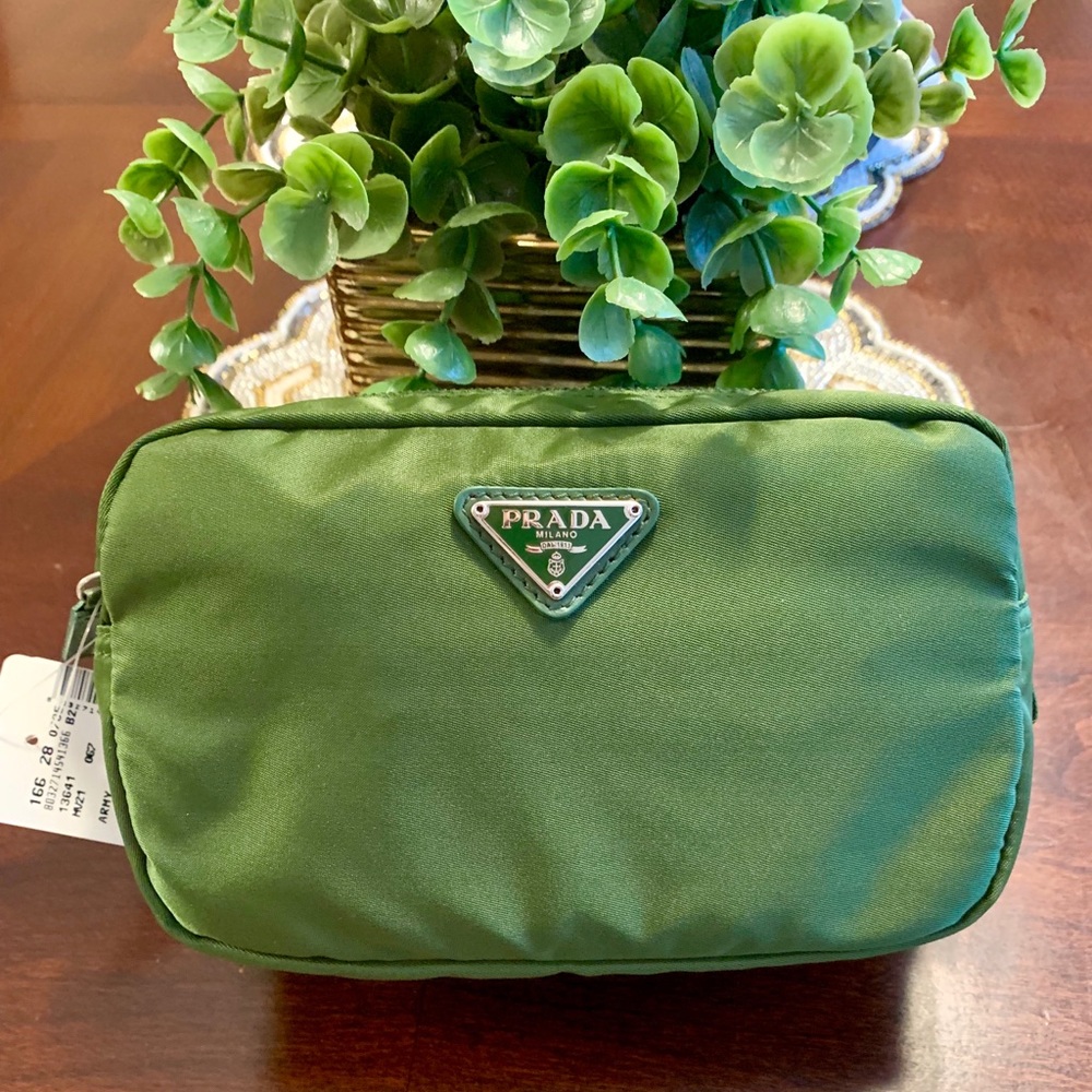 ❌SOLD ❌‼️Prada Cosmetic Pouch 💚💚✨